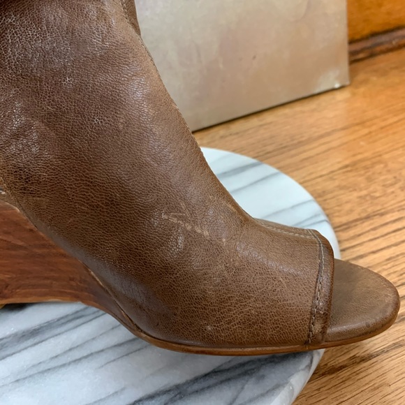 Lucky Brand | Open Toe Heels - Picture 8 of 11